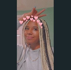 Meet your Posher, T'aira